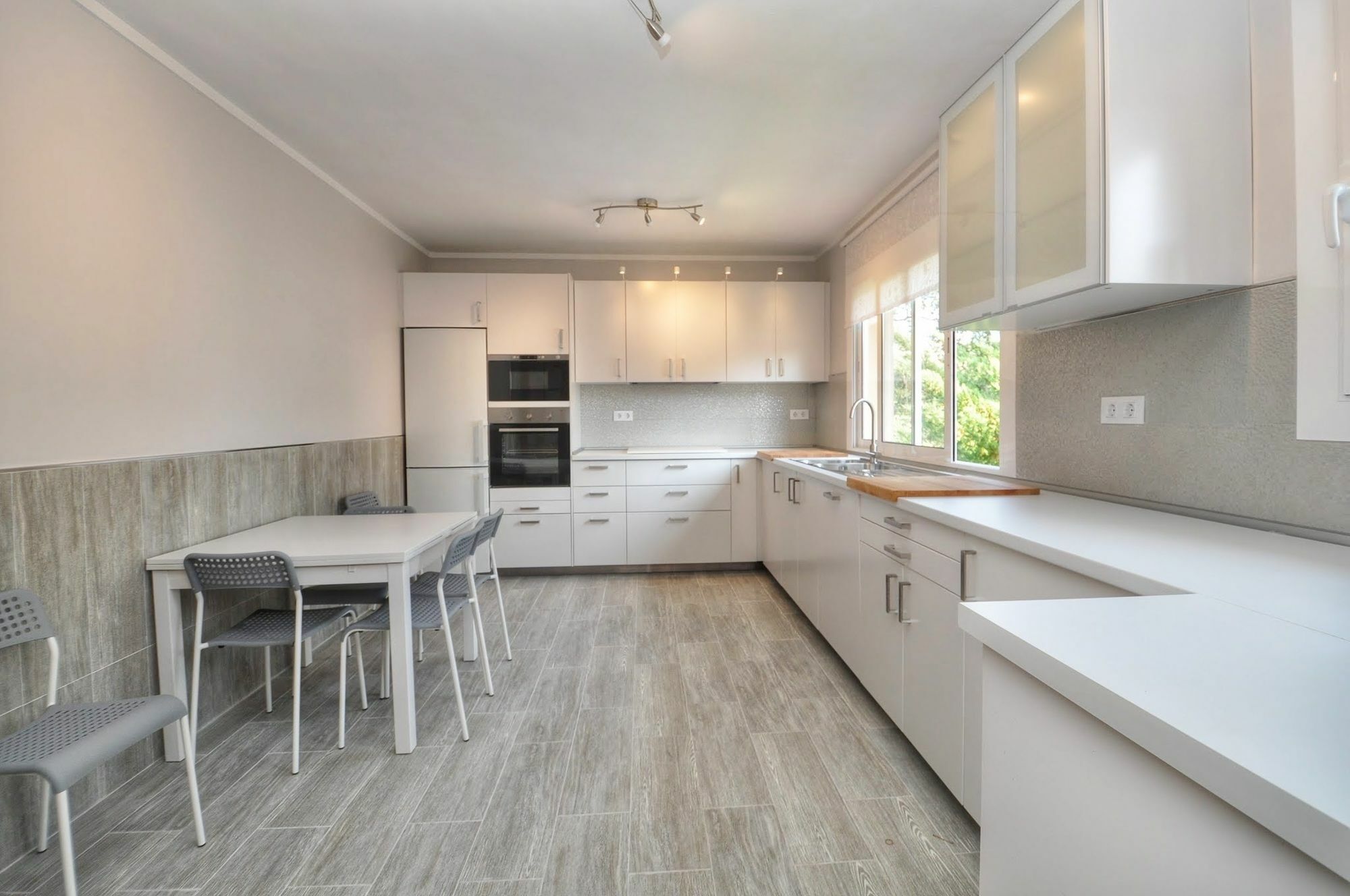 Big Apartment Caprabo โยเรตเดมาร์ ภายนอก รูปภาพ